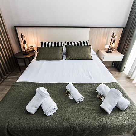 Apartamentos Luxury En San Juan บาดาฮอส ภายนอก รูปภาพ